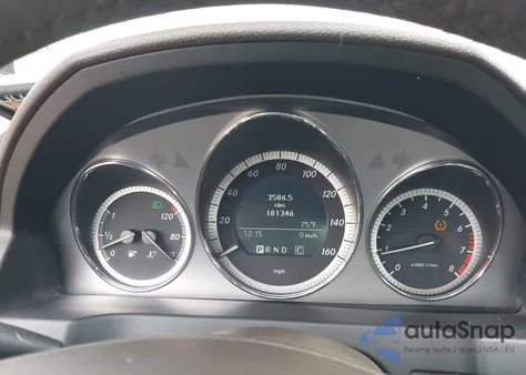 2010 Mercedes-Benz C 300 Sport 4Matic z USA, uszkodzony, nr VIN WDDGF8BB9AF485480